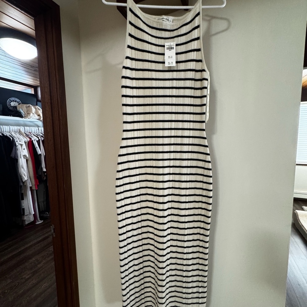 Abercrombie & Fitch Black and cream ribbed Striped Midi Dress